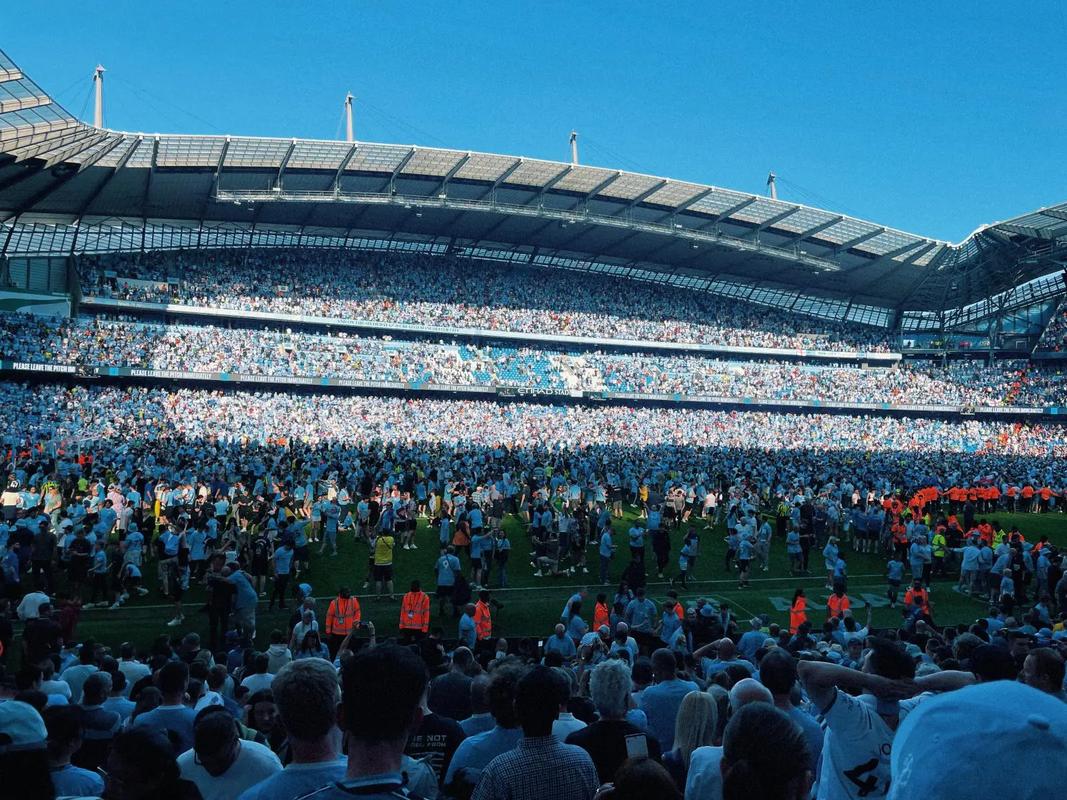 “高尔夫皇帝”伍兹称“腰部恢复速度不快…回归赛场时间未定”