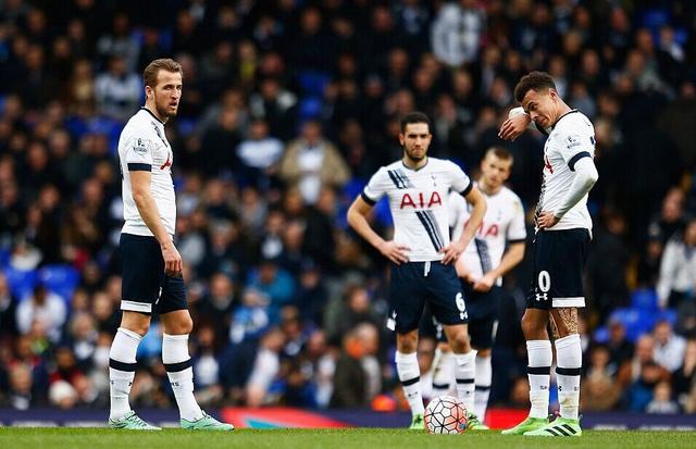 2-1，打爆日本张本智和，状态低迷连续丢分，邱党给对手上课