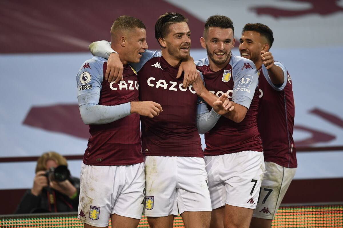 篮球CBA赛场出现精彩扣篮