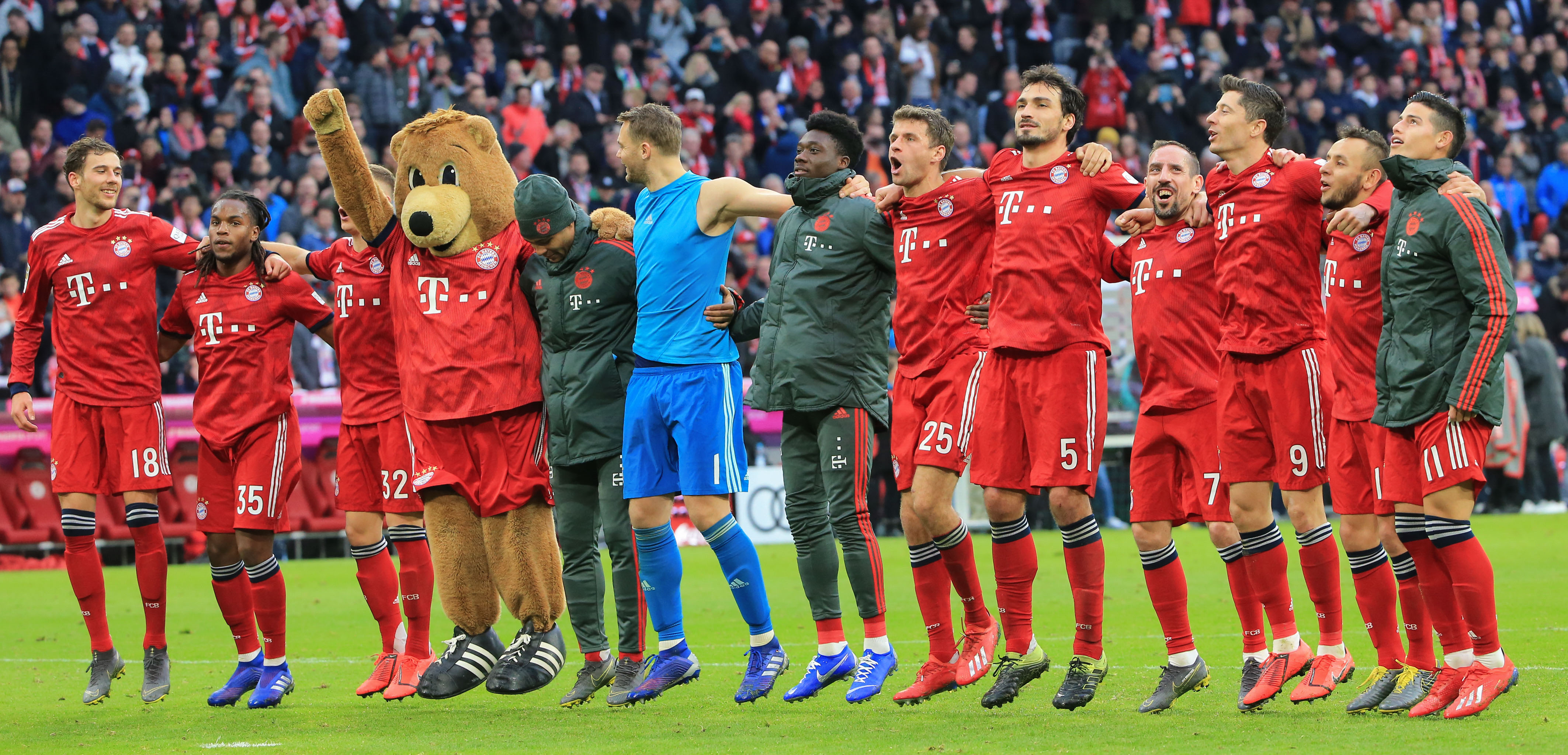 执教俱乐部前1000场场均积分前10：瓜迪奥拉第1，穆里尼奥第2