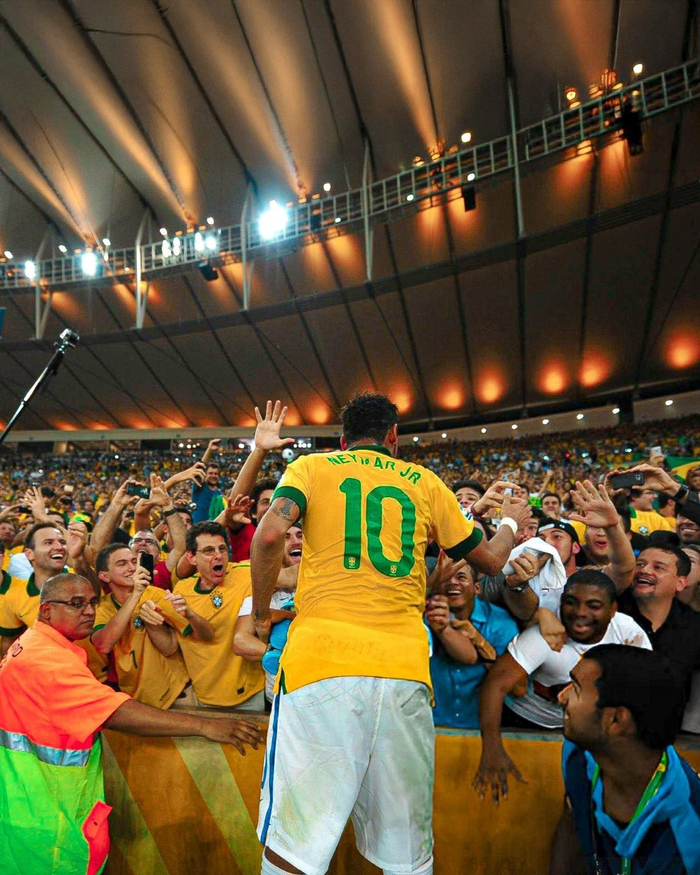 请不要在文艺演出中插播世界杯抽签