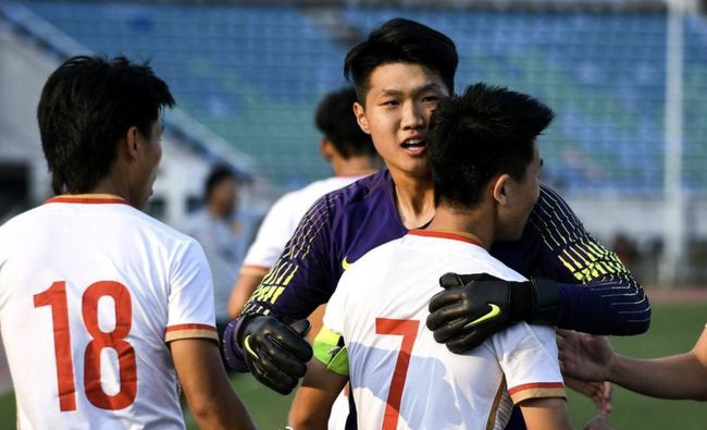 基耶利尼：相信伊尔迪兹会留队很多年；DV9受伤不会影响引援