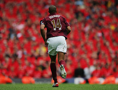 与去年排名相同，北京国安与山东泰山分别锁定中超第四第五（延续去年排名，北京国安与山东泰山分列中超第4、第5位）