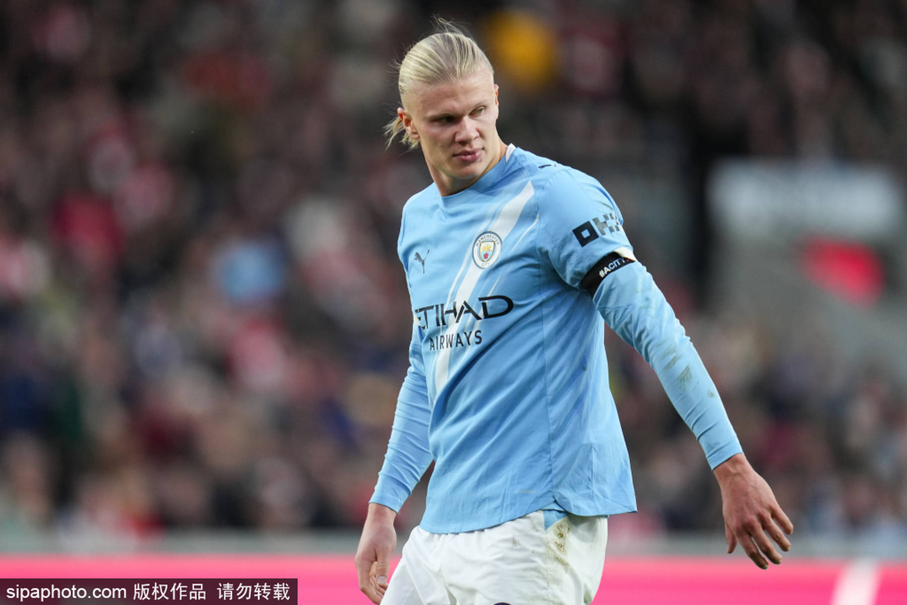 每体：巴萨已明确表示，不会为合同只剩六个月的球员支付转会费（每体：巴萨表态，合同仅剩半年的球员不付转会费）