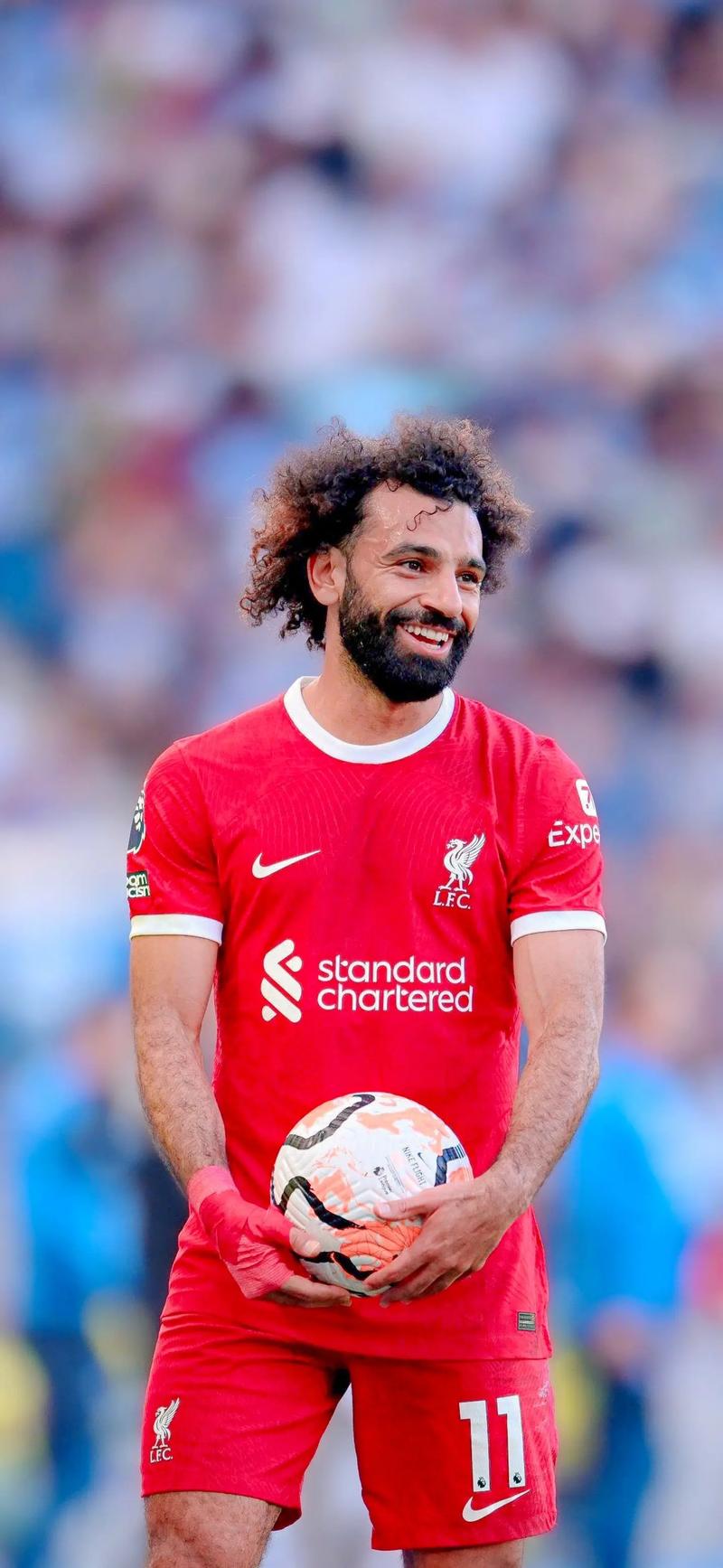 足球中超主帅否认下课传闻：全力以赴（中超主帅辟谣下课传闻：将尽全力带队）