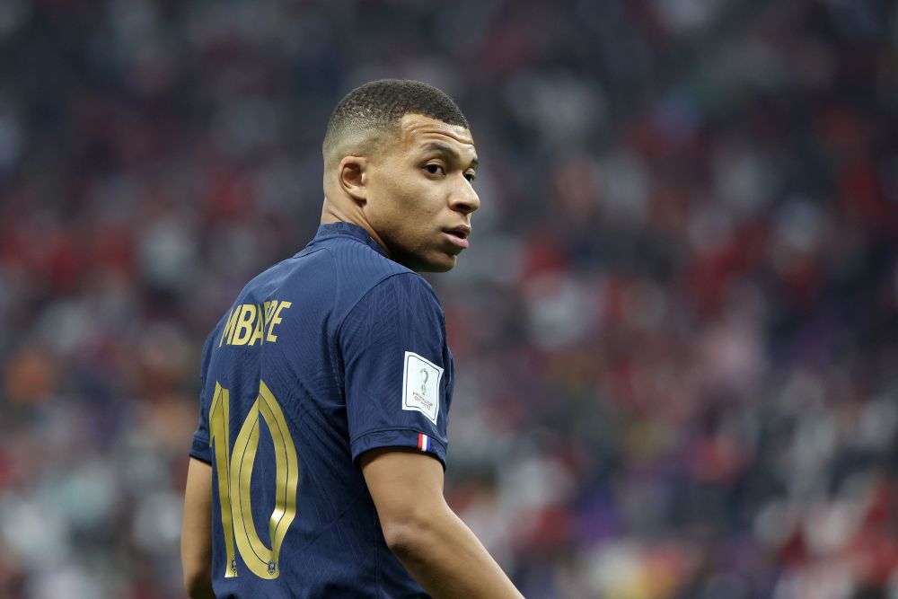 足球欧洲杯官方发布主题曲，引热议（欧洲杯官宣主题曲，掀起热议）