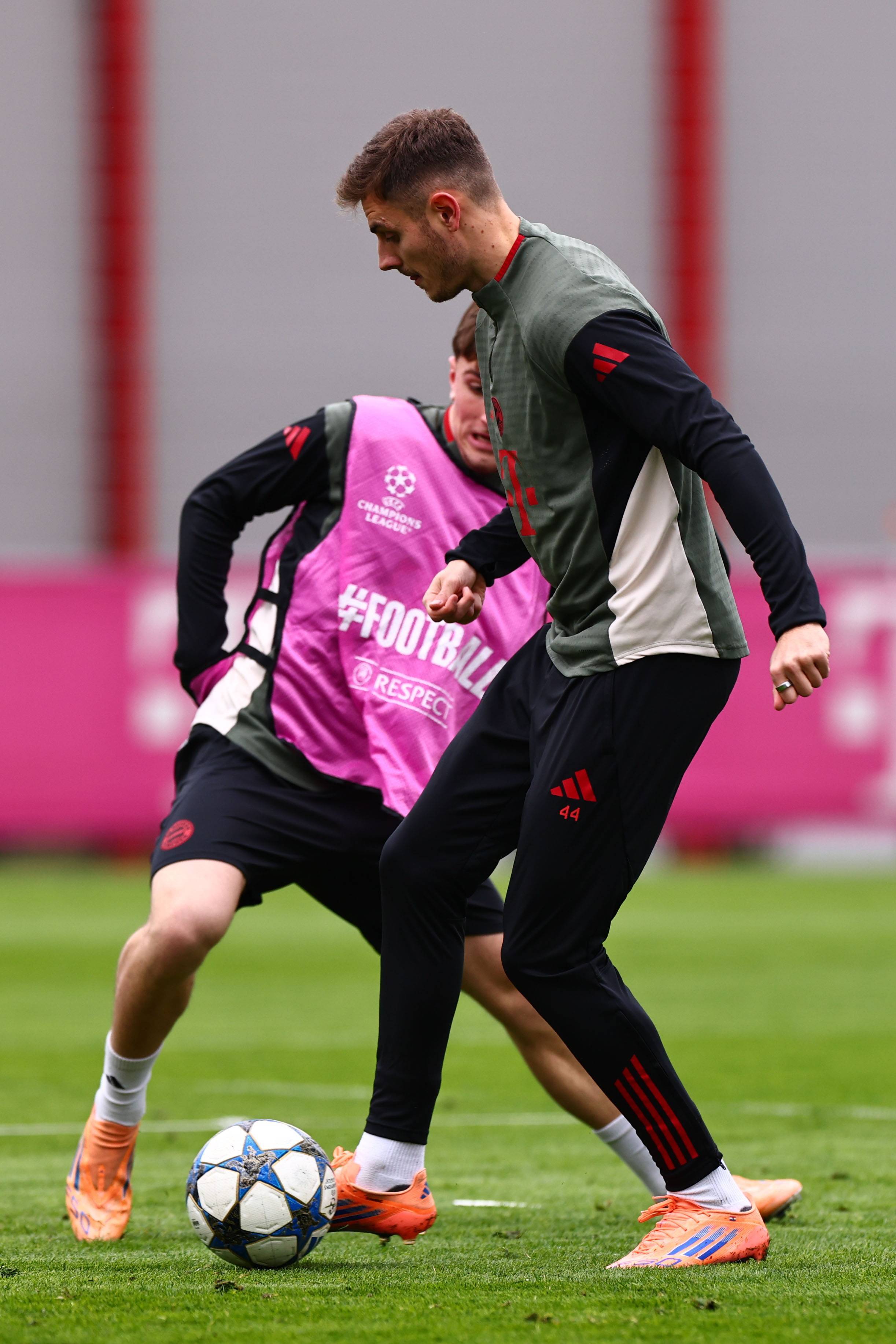 莫雷托：尤文只有可能在夏窗追托纳利；冬窗或夏窗肯定买中卫