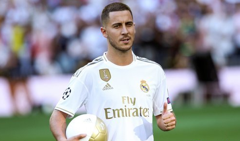 26分高调逆袭！桑德兰复古流球风爆火，熬过非洲杯就冲欧战？（26分强势回升！桑德兰复古风爆红，挺过非洲杯就剑指欧战？）