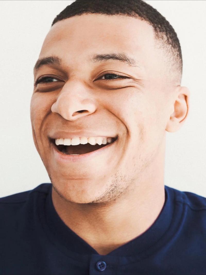 2026澳网亚太区外卡赛男单第一轮：布云朝克特战胜对手晋级8强